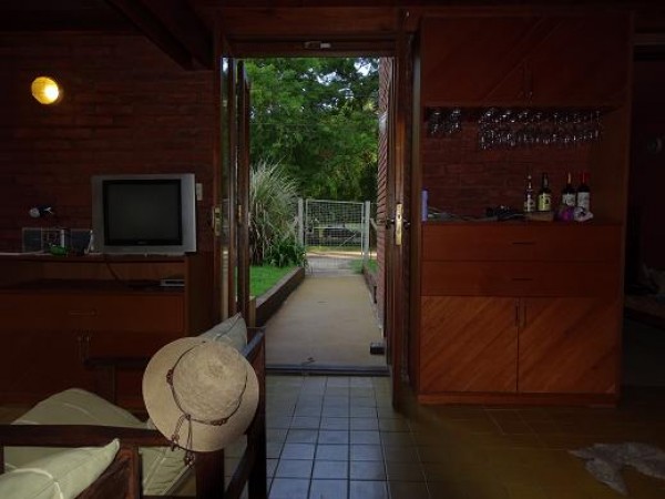 ORIGINAL CHALET EN EL BOSQUE DE PERALTA RAMOS