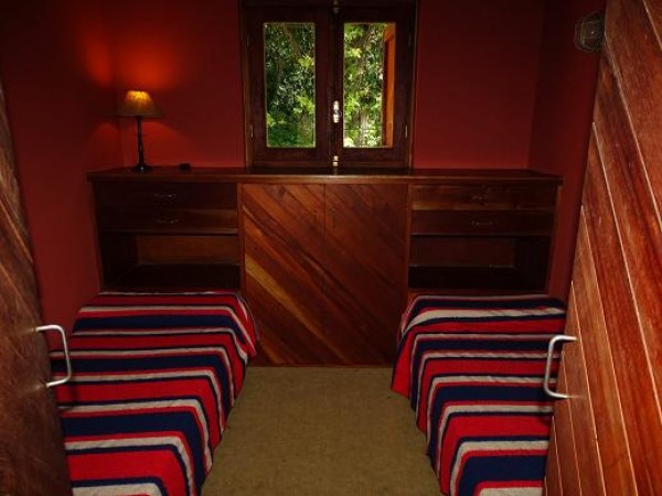 ORIGINAL CHALET EN EL BOSQUE DE PERALTA RAMOS