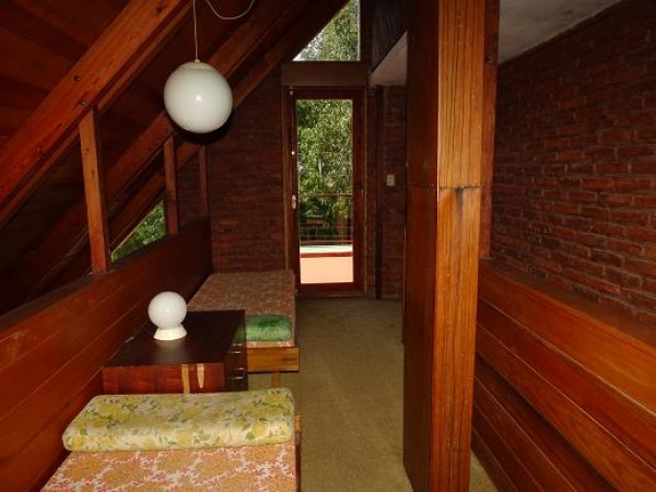 ORIGINAL CHALET EN EL BOSQUE DE PERALTA RAMOS