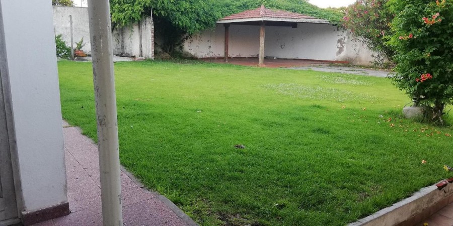 CHALET SOBRE 2 LOTES FARO PUNTA MOGOTES
