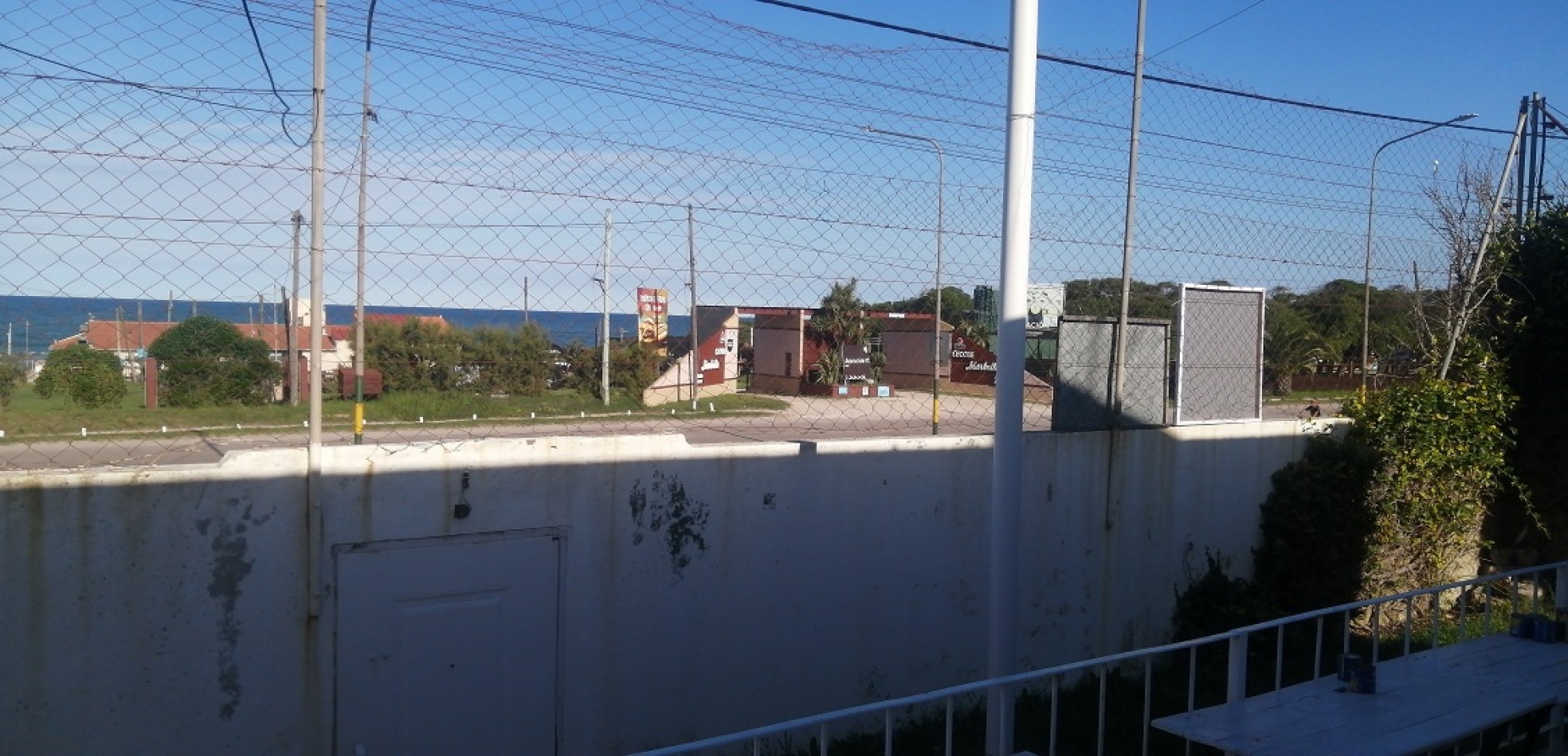 PROPIEDAD EX HOTEL SOBRE LA COSTA CON PLENA VISTA AL MAR. OPORTUNIDAD REAL!!