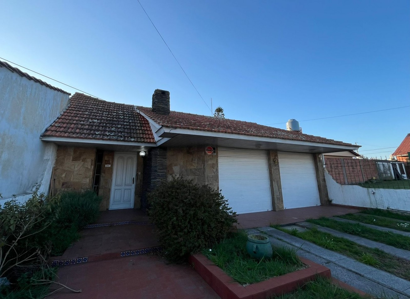 CHALET DE 4 DORMITORIOS Y 3 BAÑOS EN FARO NORTE