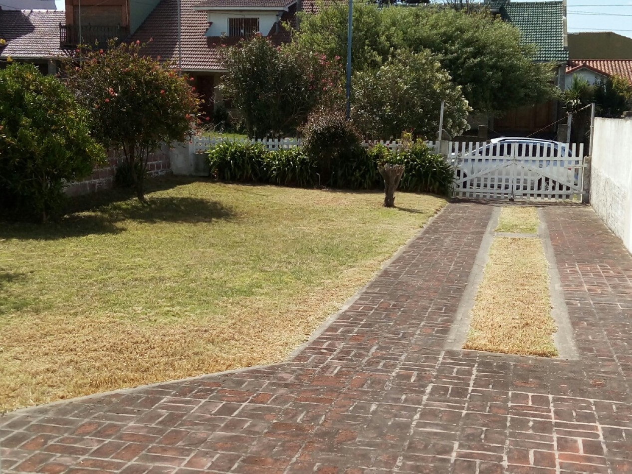 HERMOSO CHALET A 200 METROS DE LA COSTA