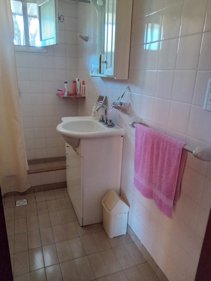 CHALET EN 2 PLANTAS Y CON DOS LOTES.